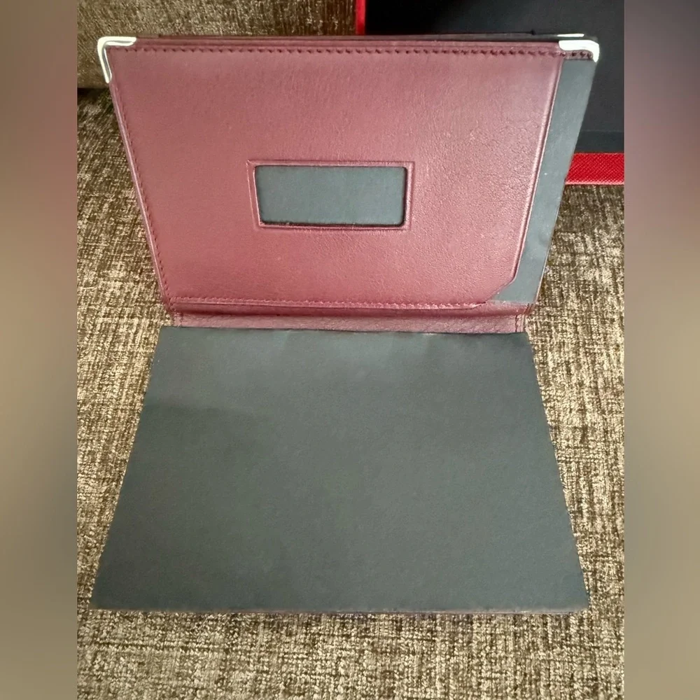 Authentic Cartier Bordeaux Leather Wallet | NEW WITH BOX 💳